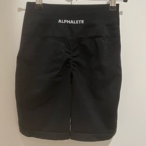 Alphalete Amplify biker shorts charcoal size small